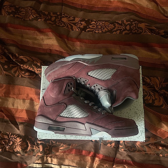 Jordan 5 retro “burgundy”